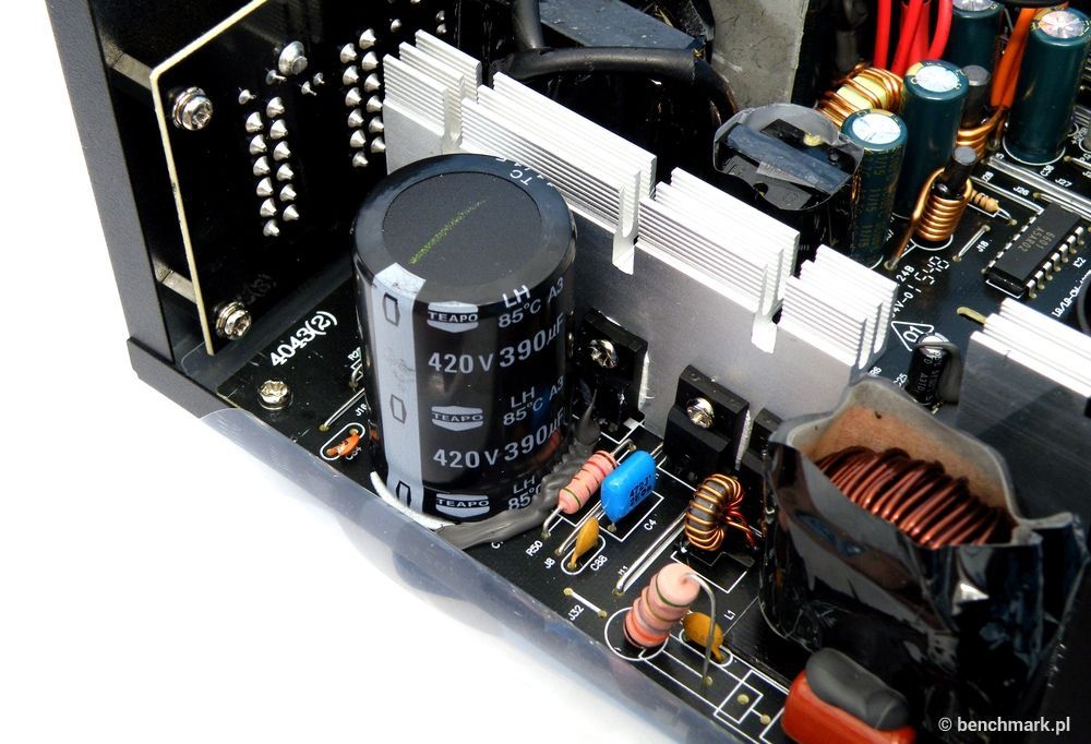 be quiet! Pure Power 9 CM 700W - wnętrze