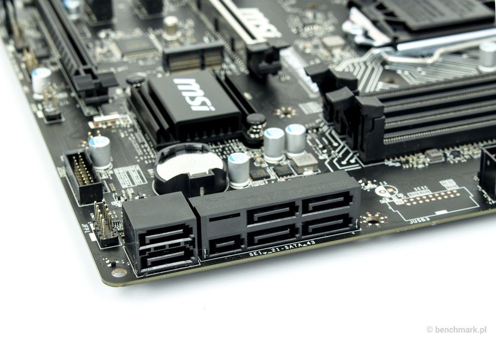 MSI B150M Mortar - gniazda SATA i SATA Express