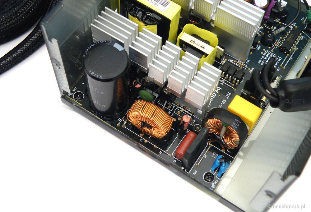 be quiet! System Power 8 500 W - wnętrze