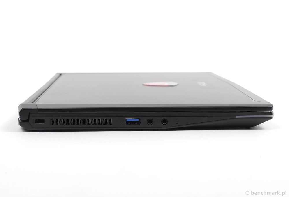 MSI GS30 Shadow lewy bok