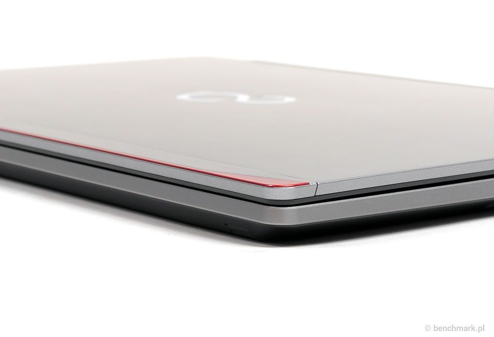 Fujitsu Lifebook U745
