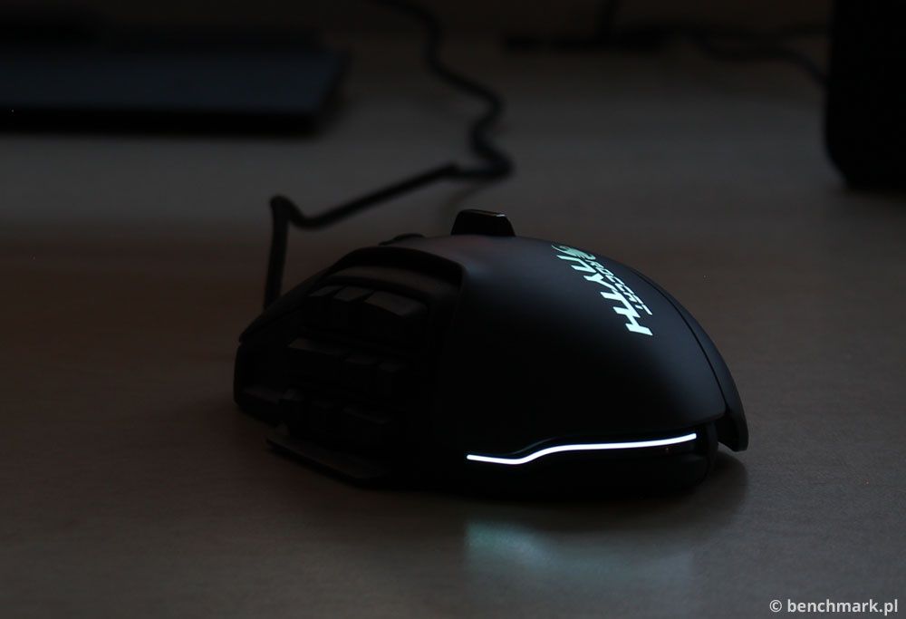 Roccat Nyth - pełne podświetlenie