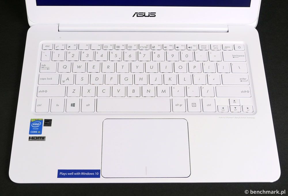 Asus Zenbook UX305FA klawiatura