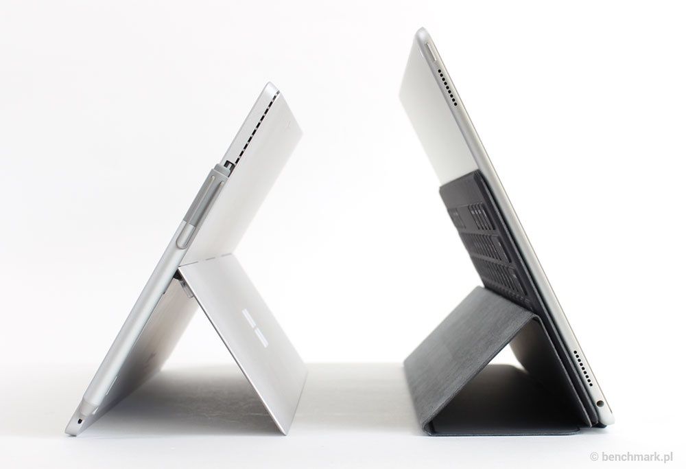 Microsoft Surface Pro 4 i iPad Pro widok z boku