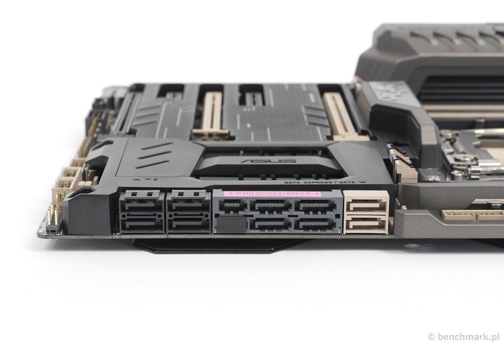 ASUS Sabertooth X99
