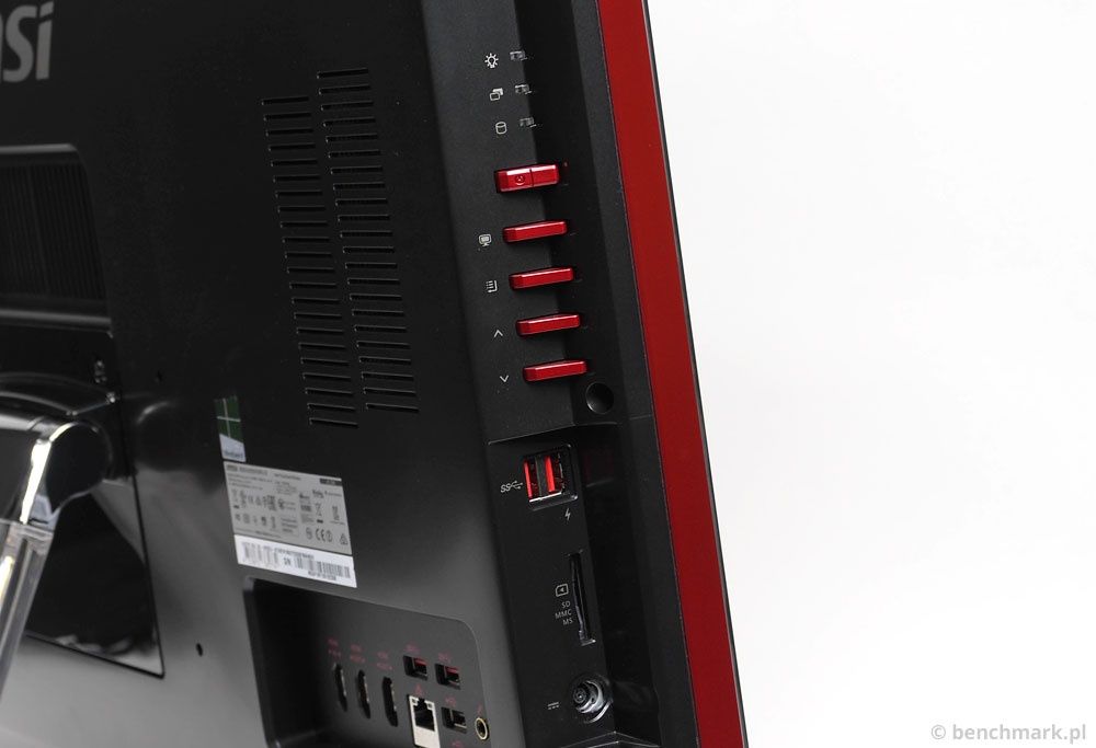 MSI AG270 bok