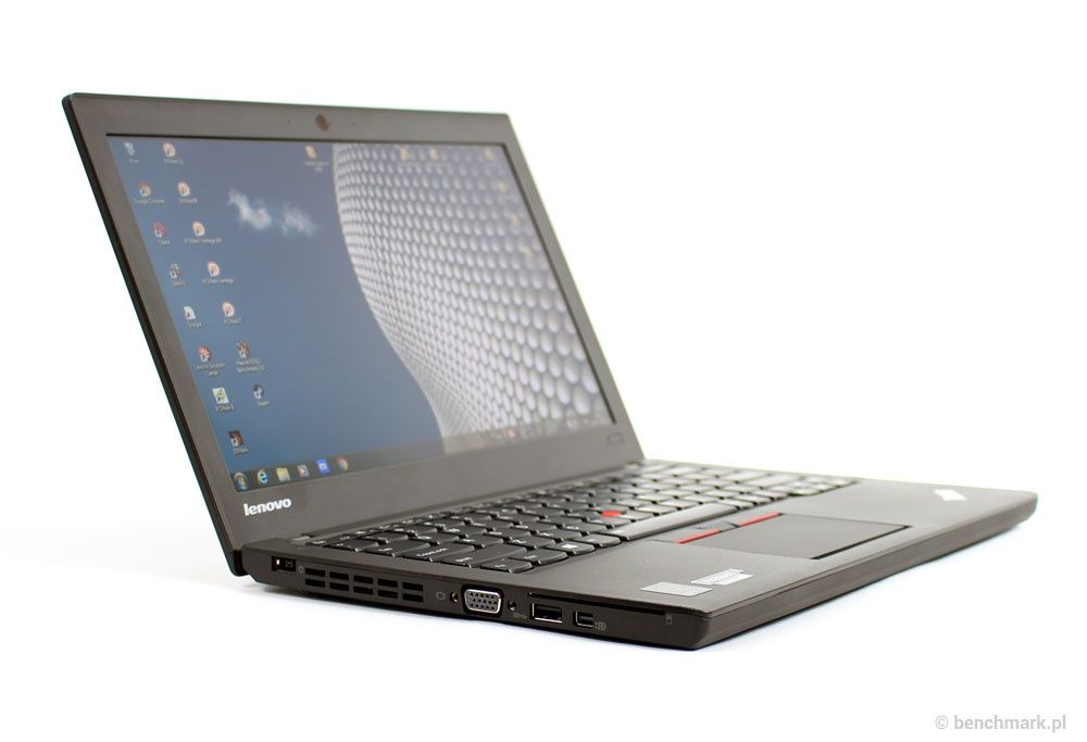 Lenovo ThinkPad X250 z boku