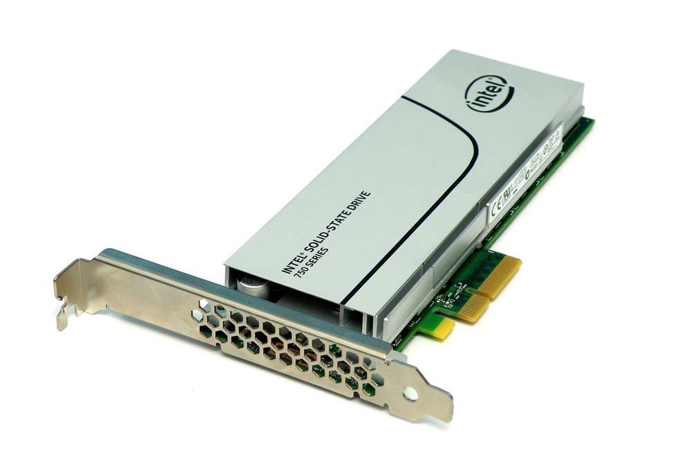 Intel SSD 750 – standard NVMe trafia pod strzechy | zdjęcie 2
