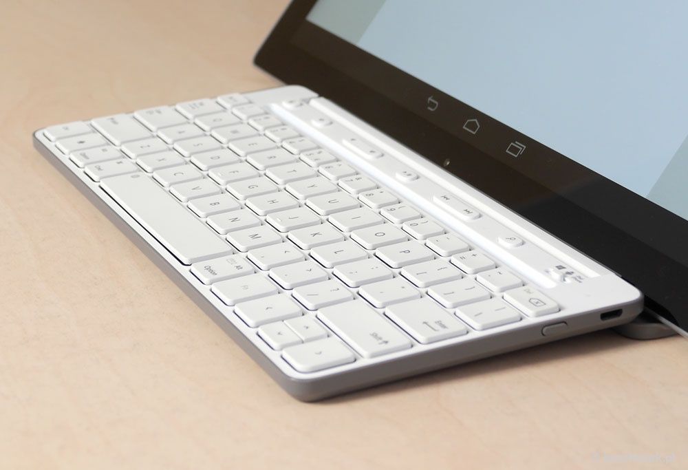 Microsoft Universal Mobile Keyboard - widok izo