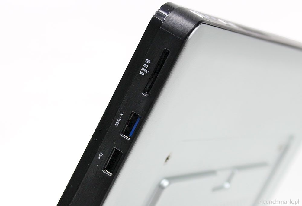 MSI AP16 Flex złącza bok