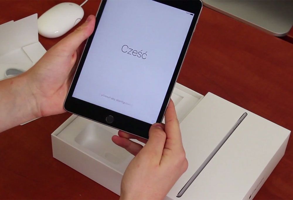 Apple iPad mini 4