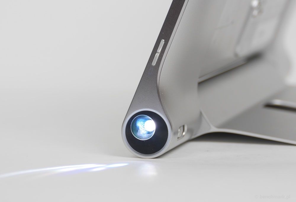 Lenovo Yoga Tablet 2 Pro - wbudowany rzutnik