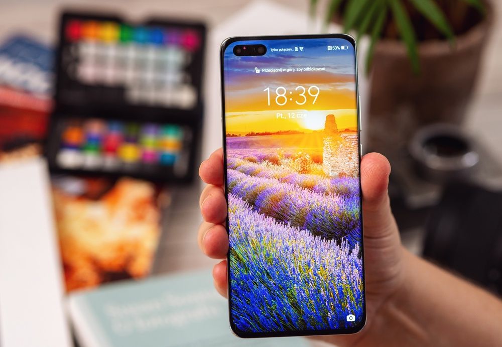 Huawei P40 Pro Plus kamera przód wycięcie