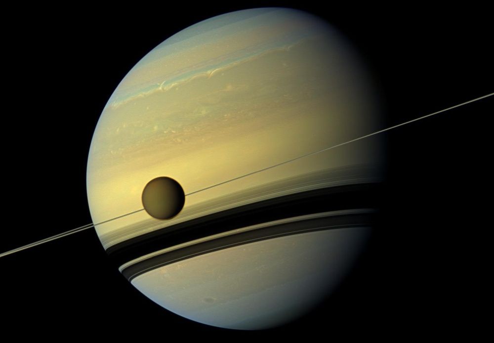 Tytan i Saturn
