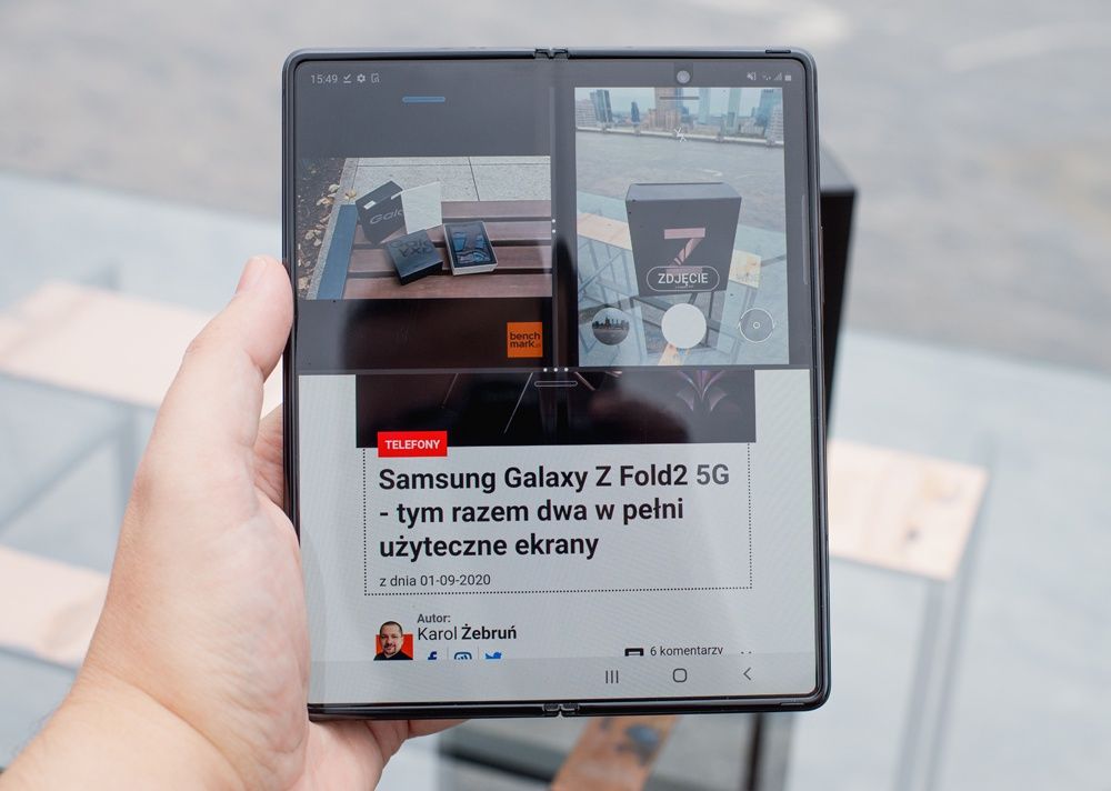 Samsung Galaxy Z Fold 2 podział na 3