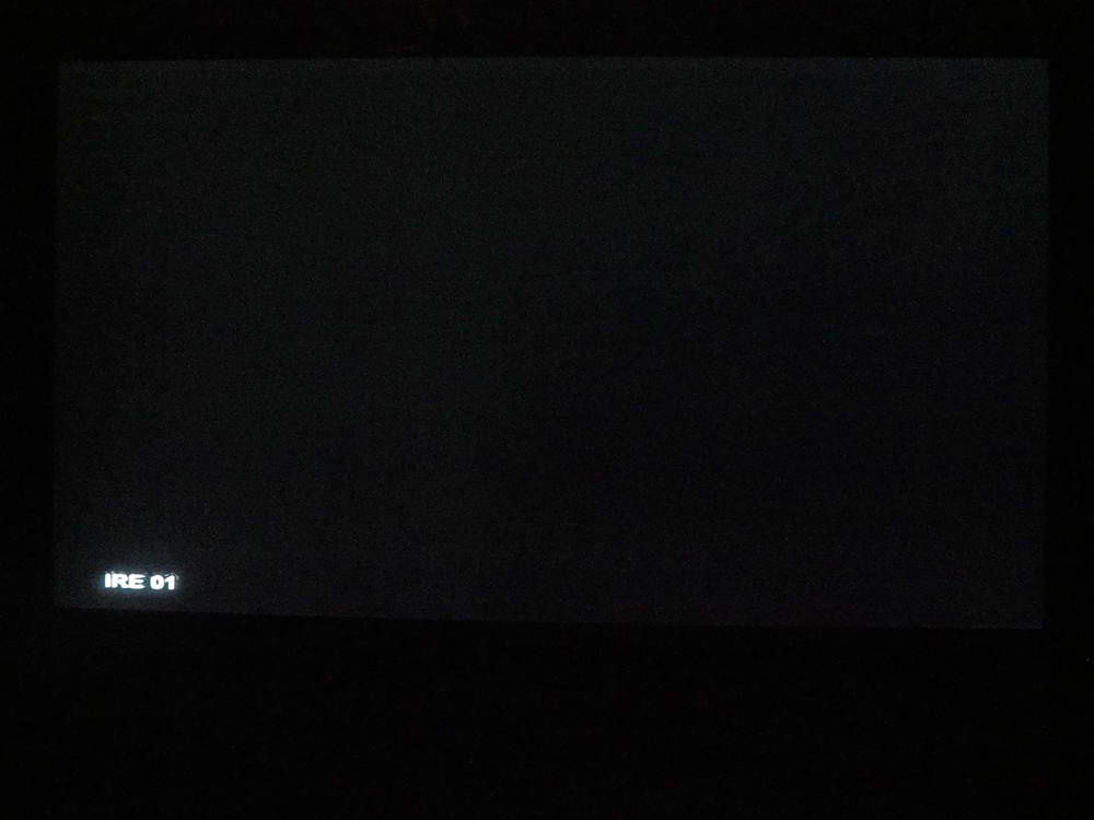 LG 55E9 - jednorodna czerń