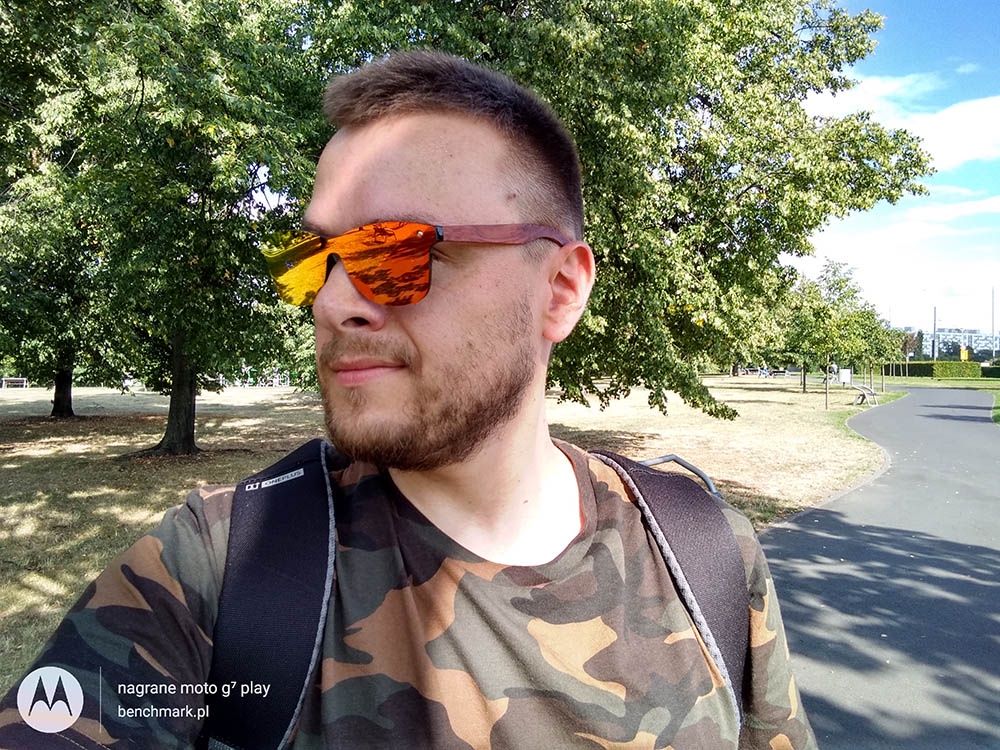 zdjęcie z aparatu przedniego
