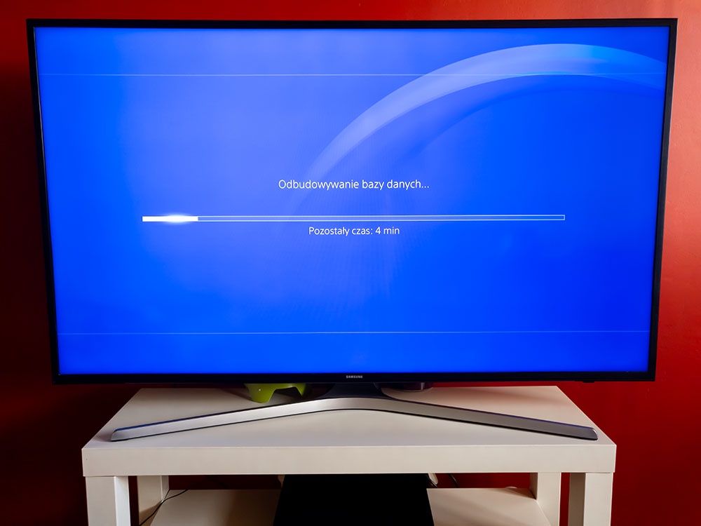 odbudowywanie bazy danych konsoli PlayStation 4