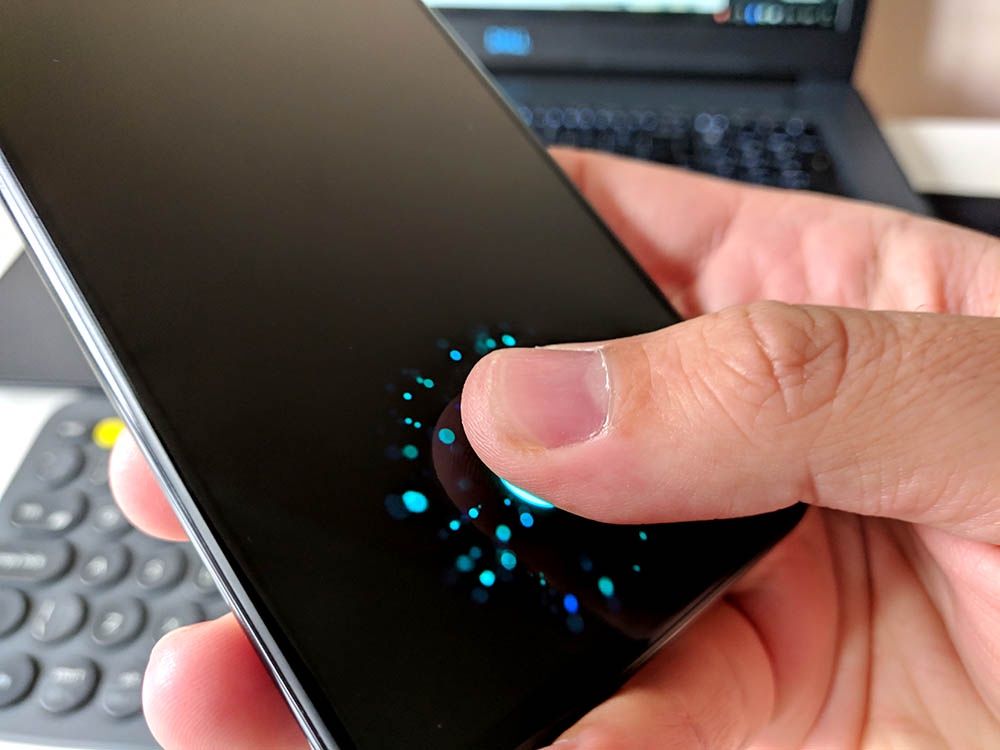 Xiaomi Mi 9T - czytnik linii papilarnych