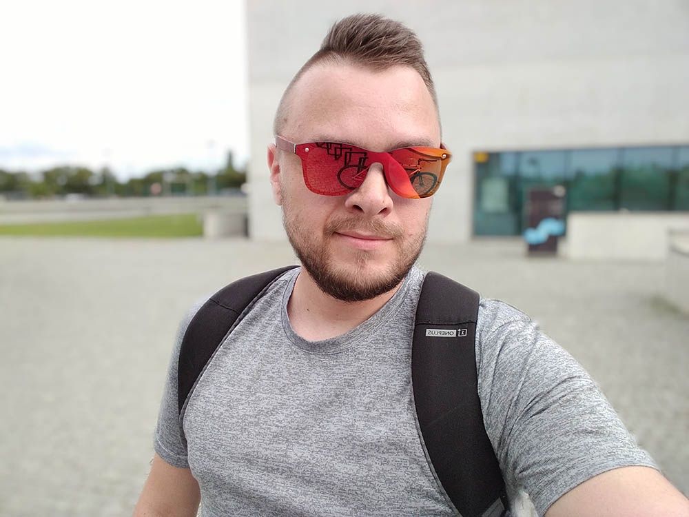 Redmi 7A - zdjęcie z aparatu przedniego z efektem bokeh