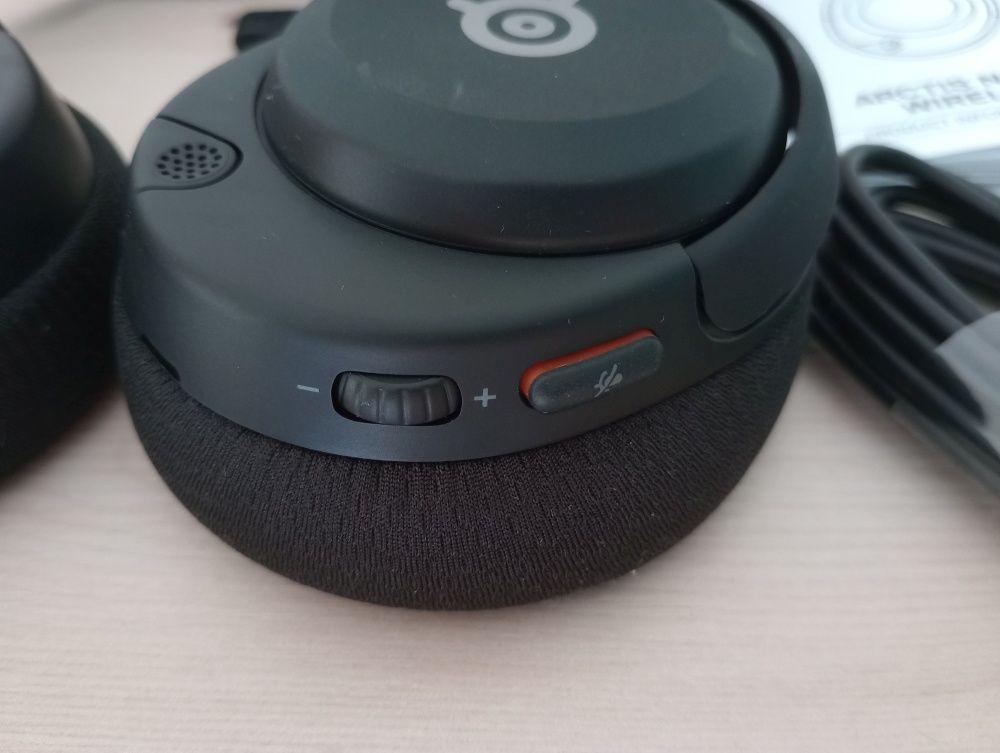 SteelSeries Arctis Nova 5 Wireless