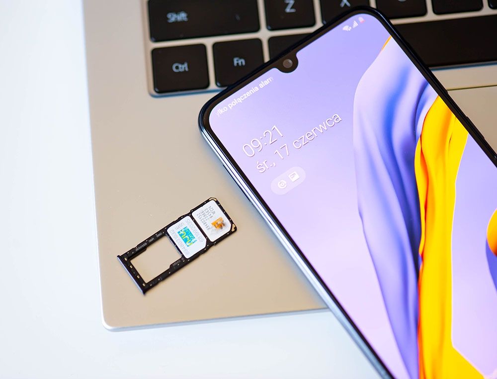 Samsung Galaxy M21 - dual SIM oraz microSD