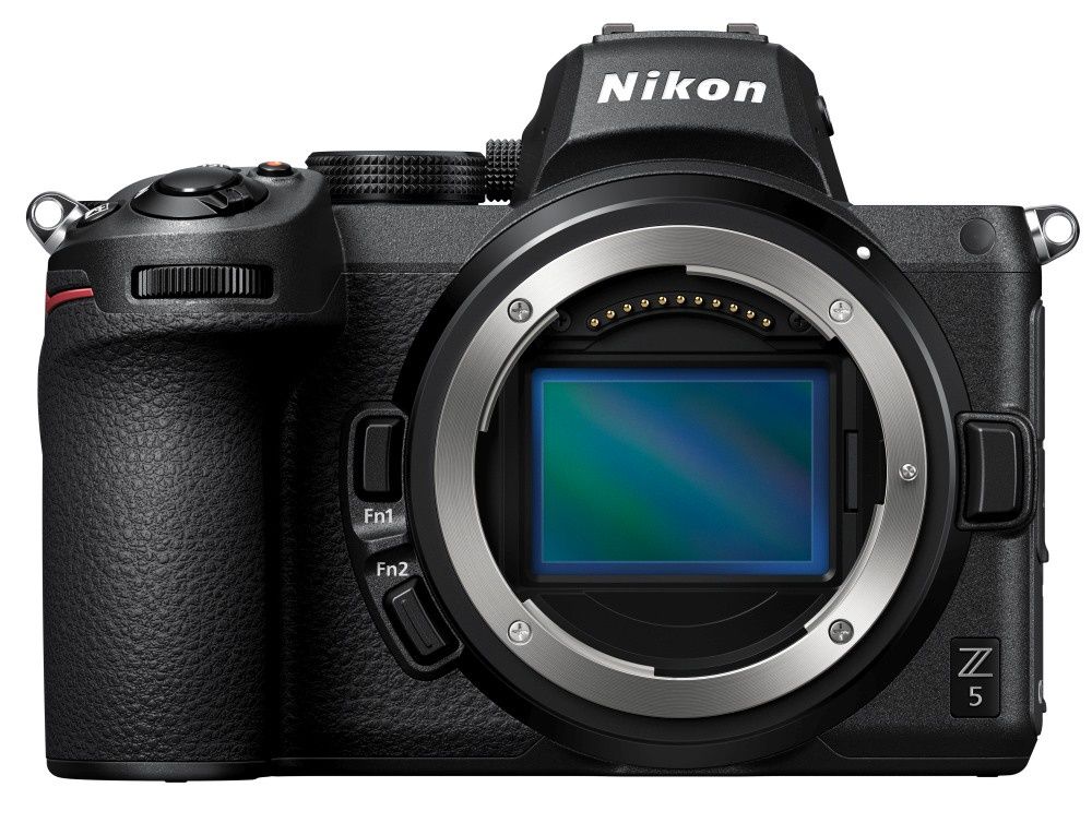 Nikon Z 5 przód