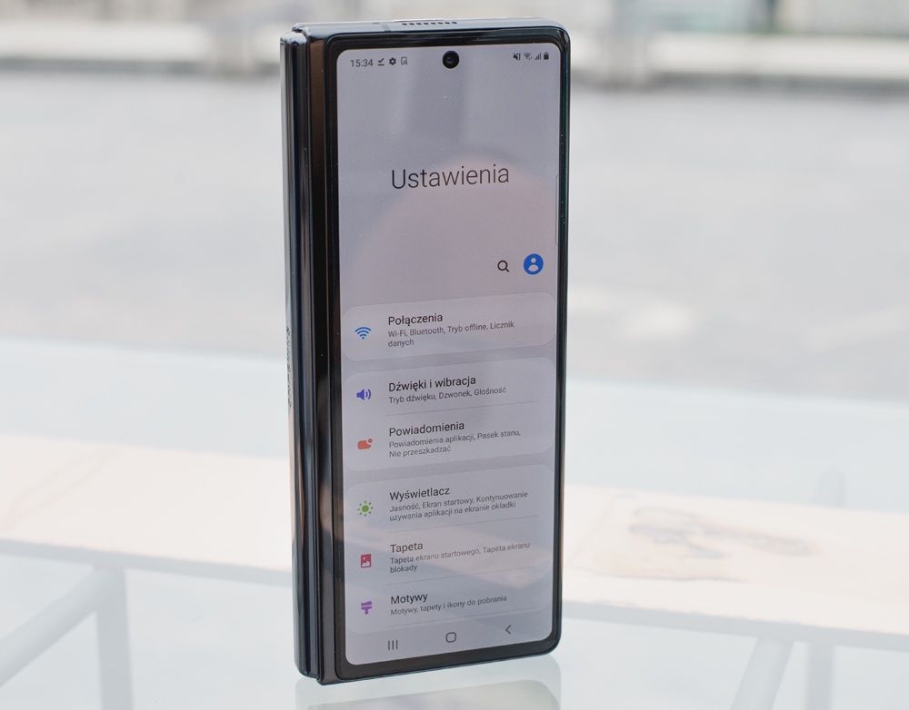 Samsung Galaxy Z Fold 2 ekran przód