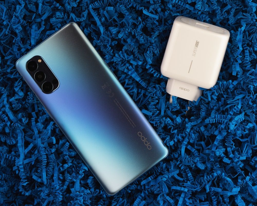 OPPO Reno 4 Pro 5G i ładowarka