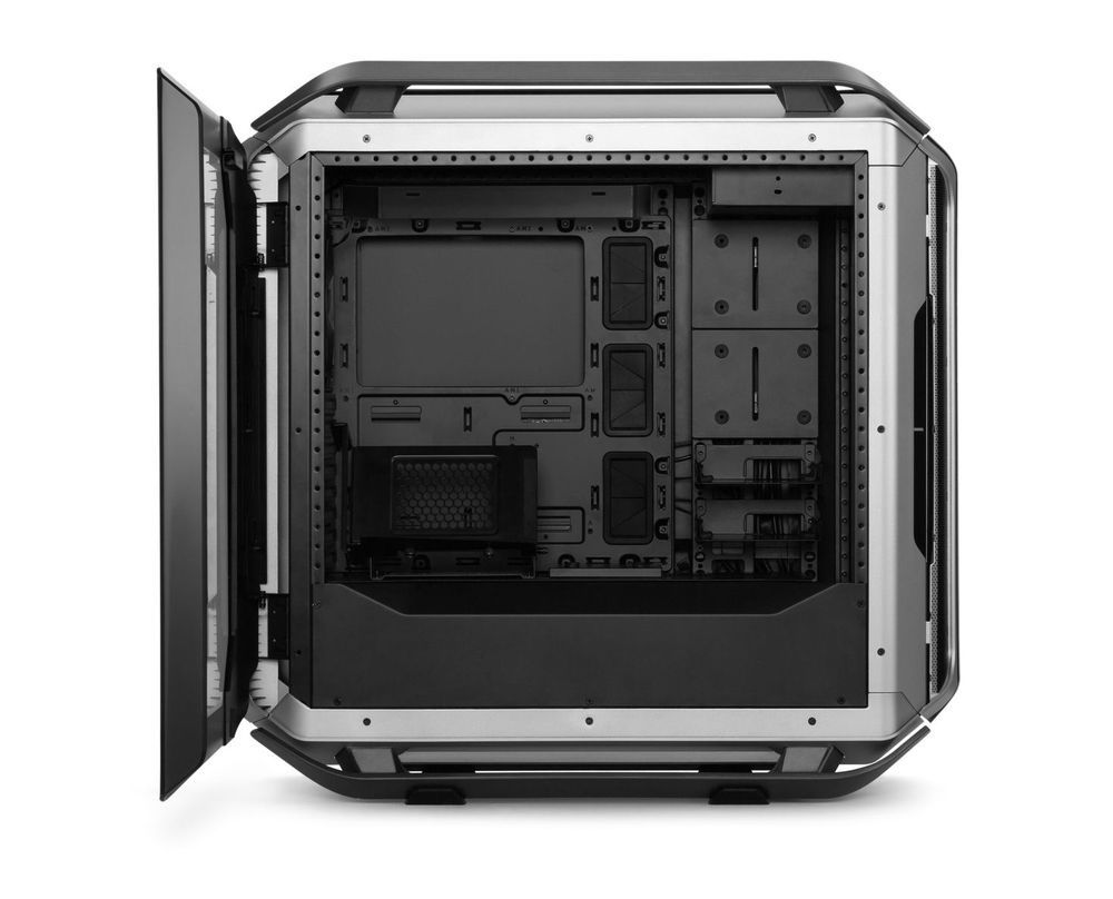 Cooler Master Cosmos C700M