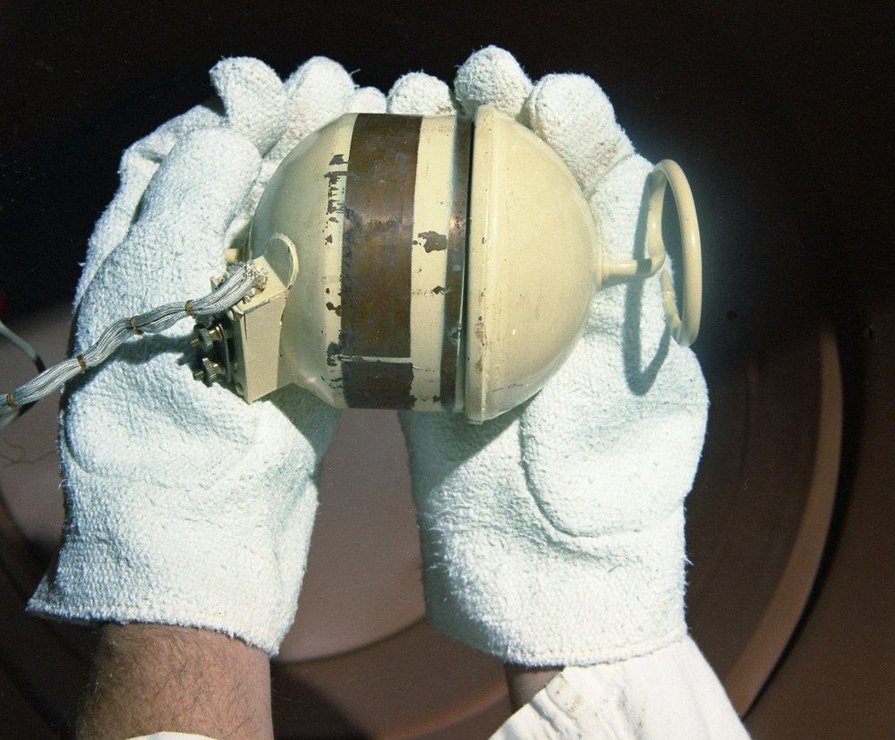 Generator polon