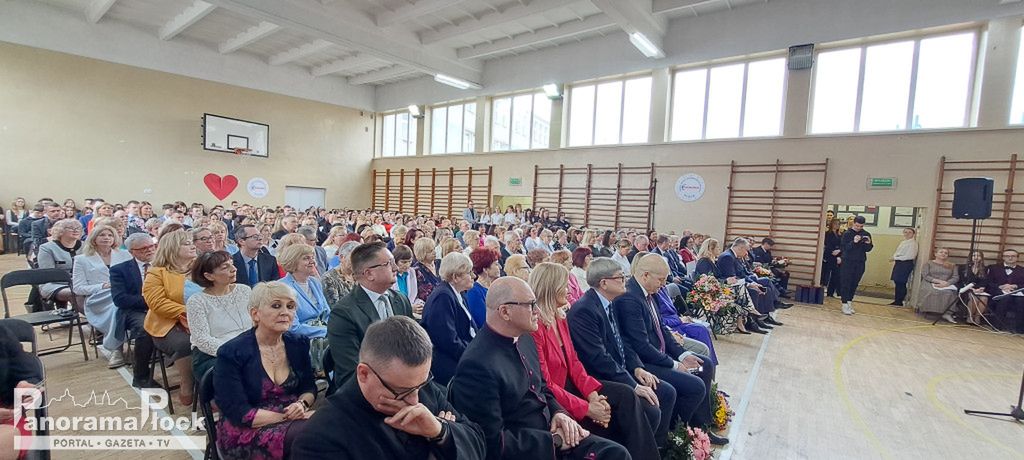 100-lecie i troszeczkę Zespołu Szkół Ekonomiczno-Kupieckich w Płocku