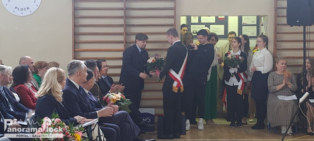 100-lecie i troszeczkę Zespołu Szkół Ekonomiczno-Kupieckich w Płocku