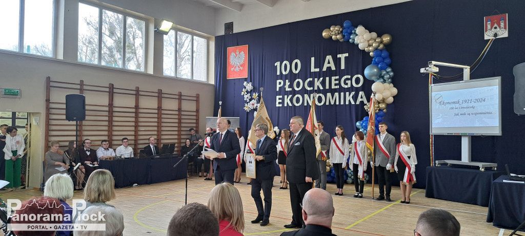 100-lecie i troszeczkę Zespołu Szkół Ekonomiczno-Kupieckich w Płocku