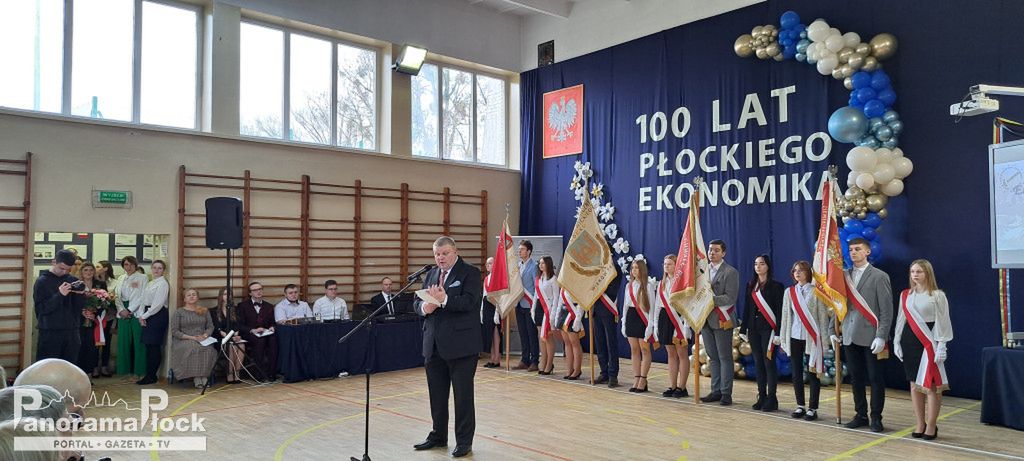 100-lecie i troszeczkę Zespołu Szkół Ekonomiczno-Kupieckich w Płocku