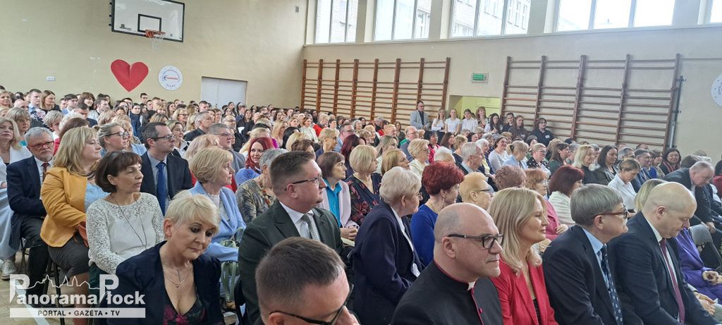 100-lecie i troszeczkę Zespołu Szkół Ekonomiczno-Kupieckich w Płocku