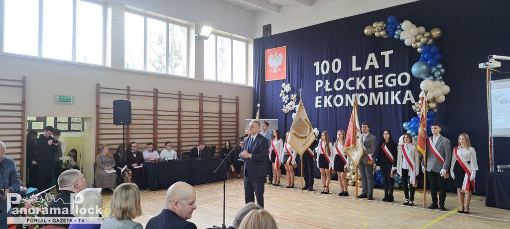 100-lecie i troszeczkę Zespołu Szkół Ekonomiczno-Kupieckich w Płocku