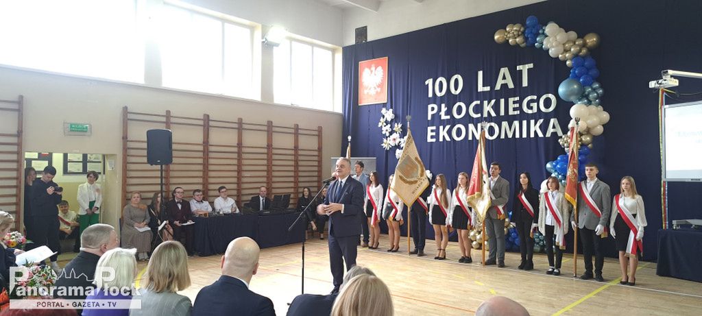 100-lecie i troszeczkę Zespołu Szkół Ekonomiczno-Kupieckich w Płocku