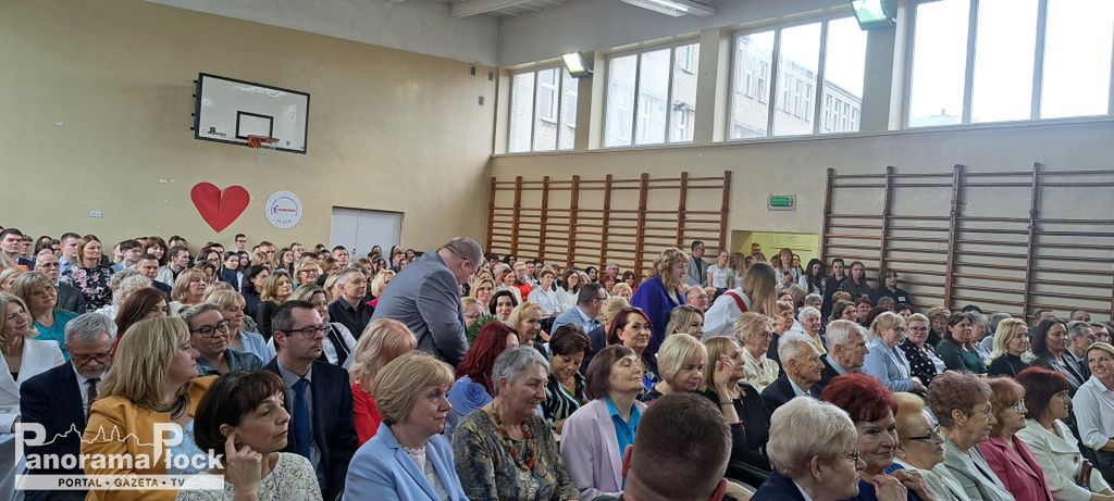 100-lecie i troszeczkę Zespołu Szkół Ekonomiczno-Kupieckich w Płocku