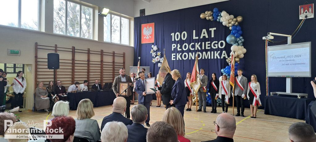 100-lecie i troszeczkę Zespołu Szkół Ekonomiczno-Kupieckich w Płocku