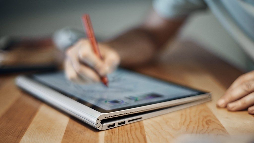 Microsoft Surface Book 2 tryb studio