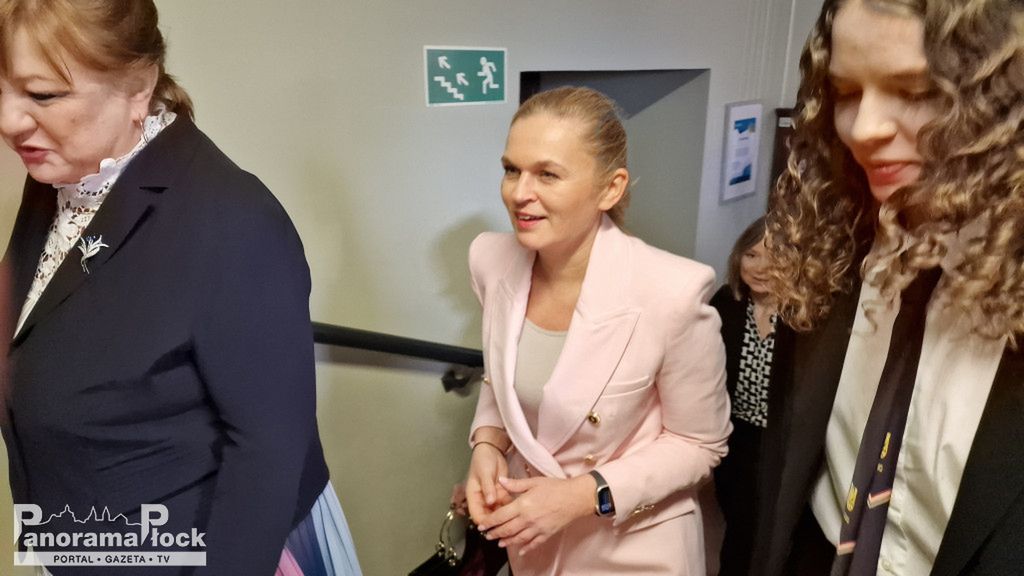 Wizyta Ministry Barbary Nowackiej w Małachowiance