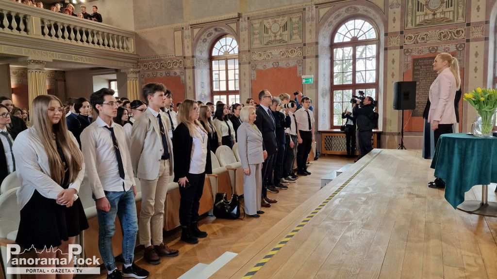 Wizyta Ministry Barbary Nowackiej w Małachowiance