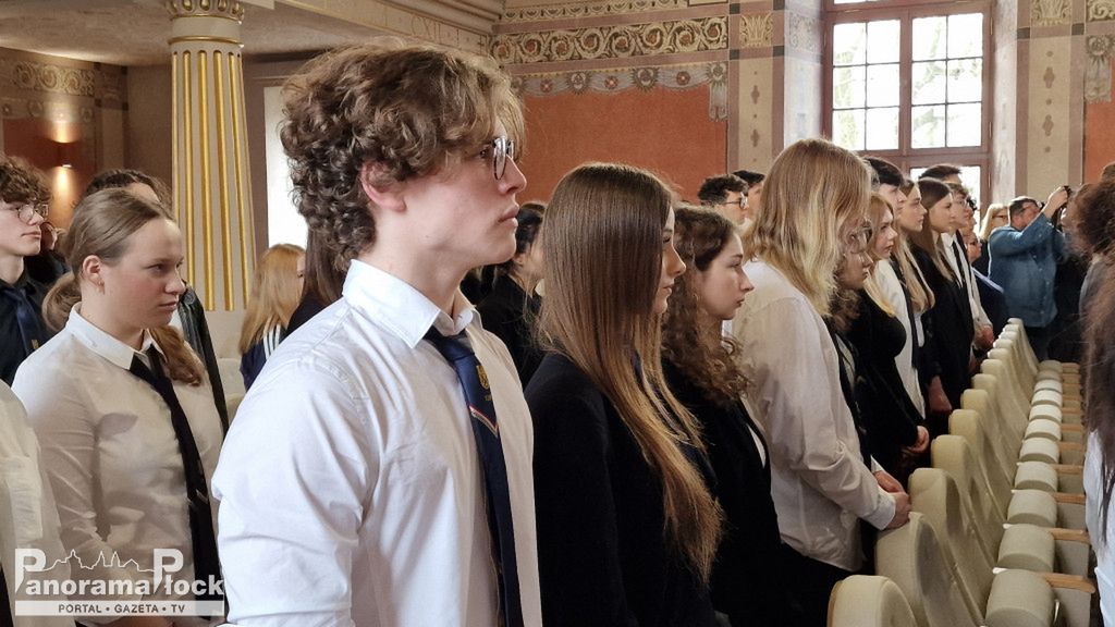 Wizyta Ministry Barbary Nowackiej w Małachowiance