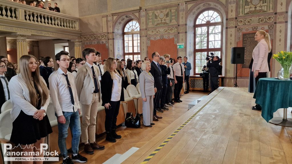 Wizyta Ministry Barbary Nowackiej w Małachowiance