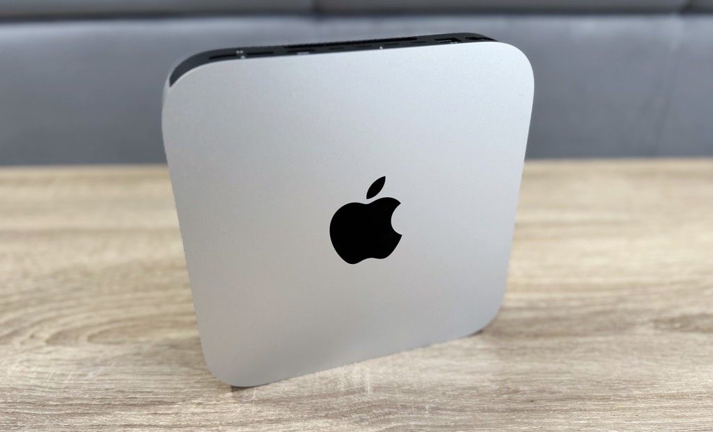 Mac mini m2 pro przód