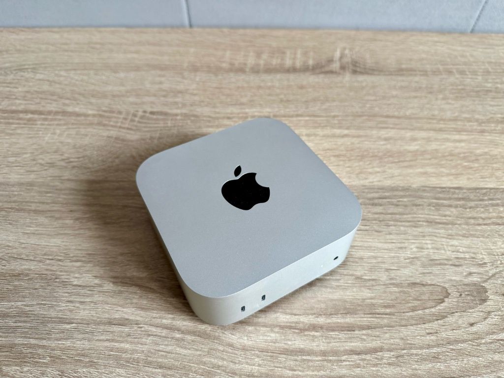 Mac mini m4 pro góra