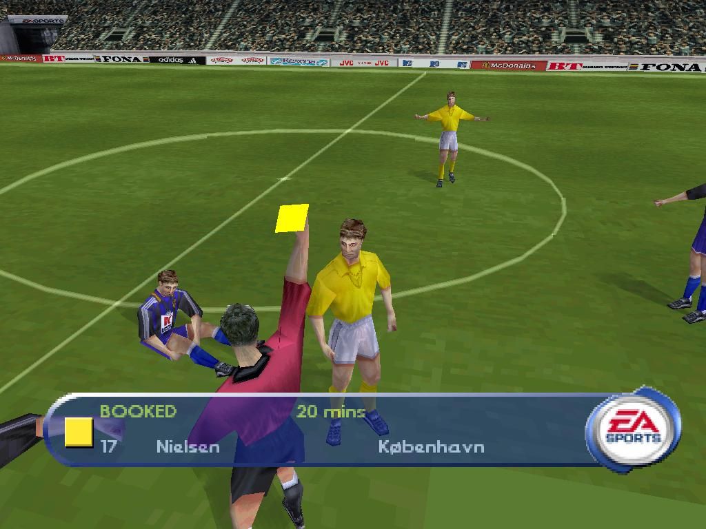 Jak zmieniała się FIFA - FIFA 2001