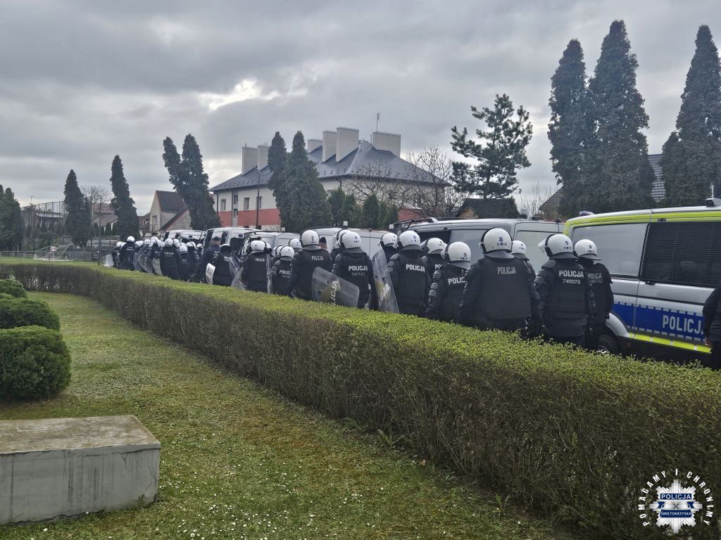 Zdjęcia z ćwiczeń policji