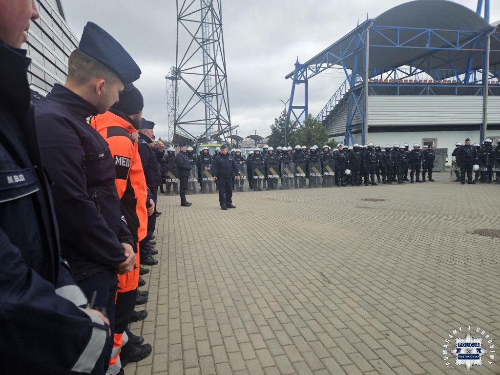 Zdjęcia z ćwiczeń policji